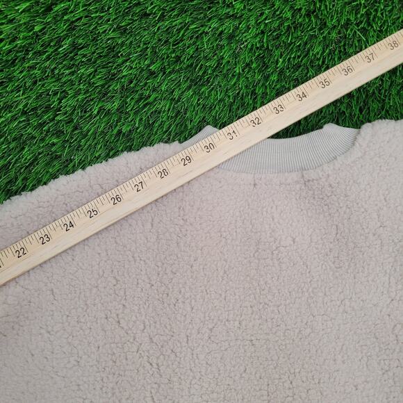 Sanrio Hello-Kitty Fuzzy BOA Sweater Womens Large 24x25 Baggy - Picture 4 of 13